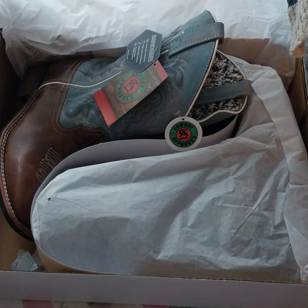 Laredo Ladies Brown and Blue Patterned Western Boot - Picture 7 of 12